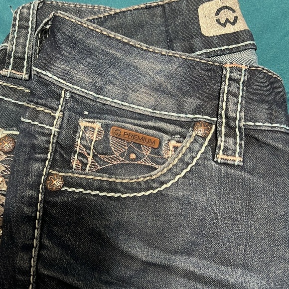 Jeans - Picture 4 of 5
